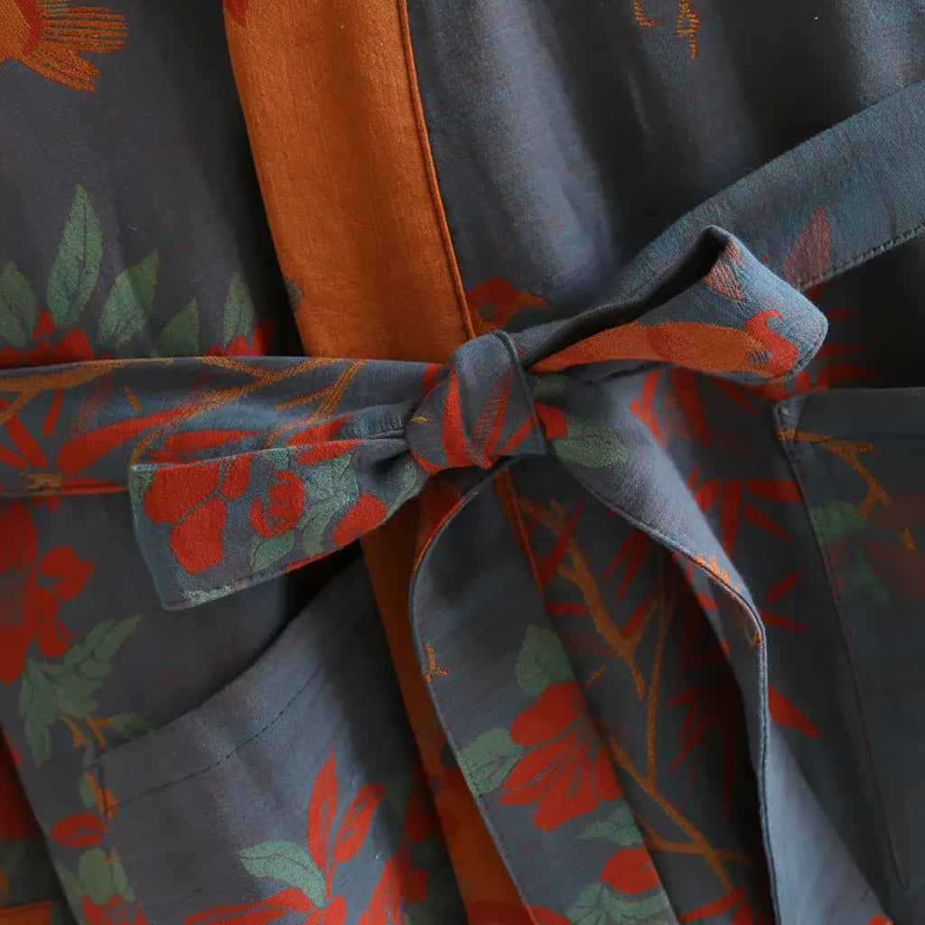 Quick-Dry Waffle Weave Bathrobe with Retro-Inspired Lightweight Design