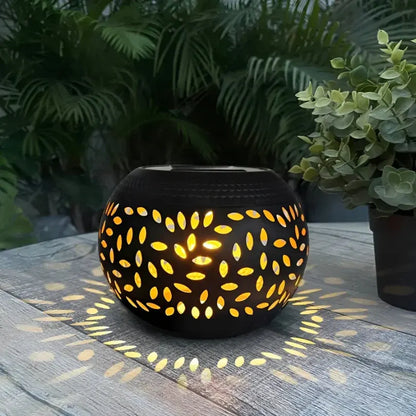 Lumopattern Solar-Powered Metal Garden Lamp | Decorative Outdoor Lighting