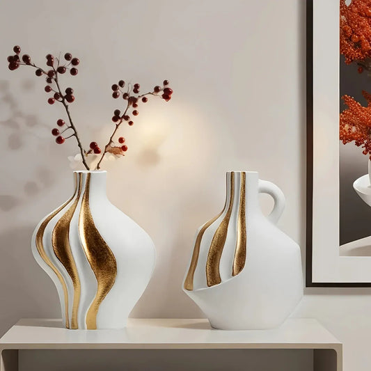Modern Ceramic Vase in Black & White with Gold Accents – Elegant Tabletop and Mantelpiece Decor