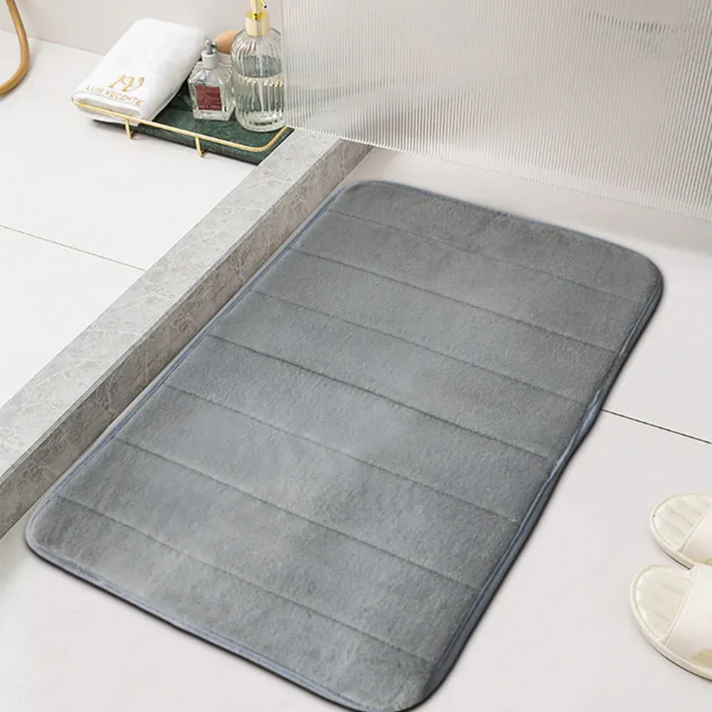 Plush Non-Slip Bath Mat with Quick-Dry Absorbent Surface