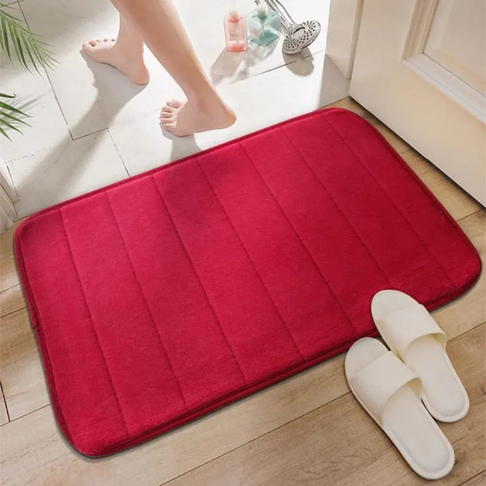 Plush Non-Slip Bath Mat with Quick-Dry Absorbent Surface