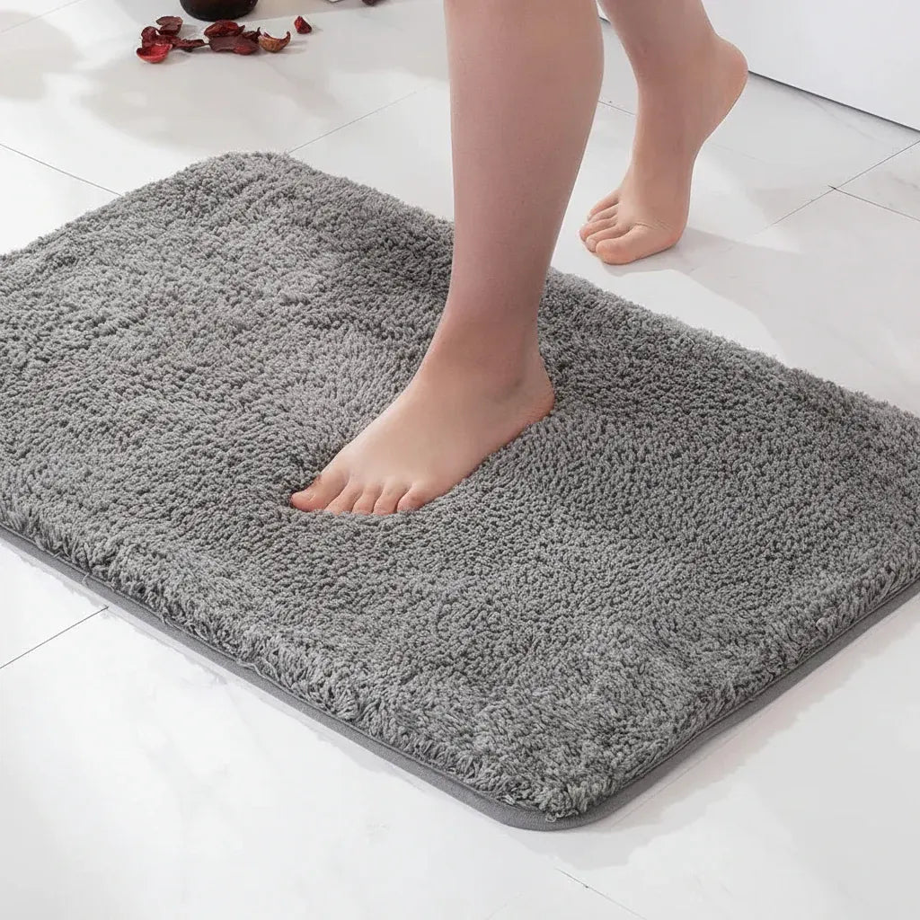 Soft Non-Slip Plush Bathroom Rug for Comfortable Flooring